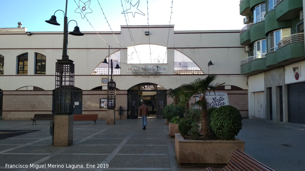 Convento de San Francisco - Convento de San Francisco. Plaza de Abastos