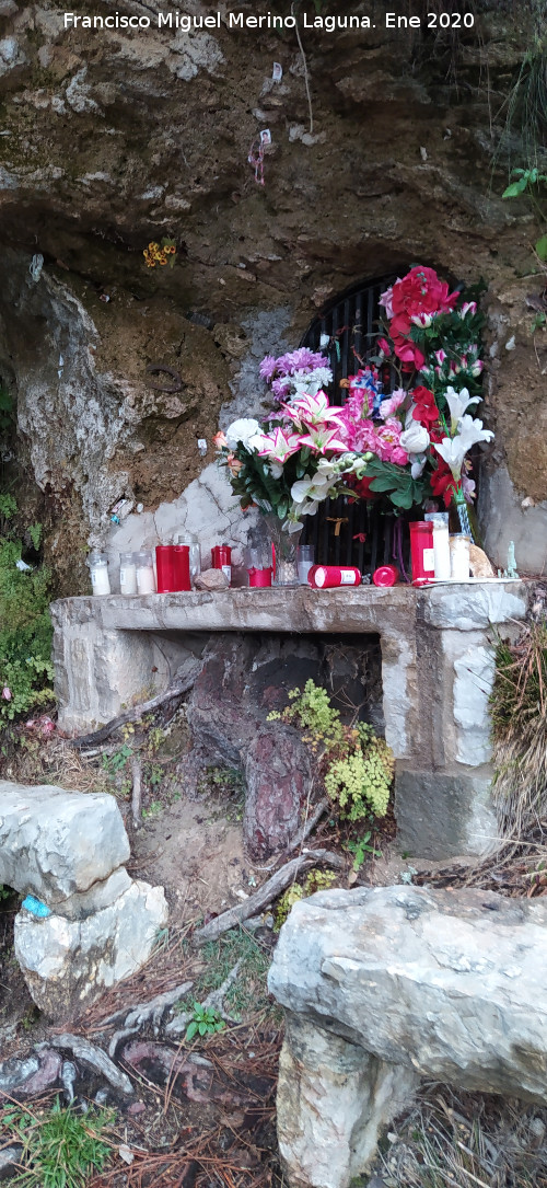 Ermita rupestre Se�or del Valle - Ermita rupestre Se�or del Valle. Altar