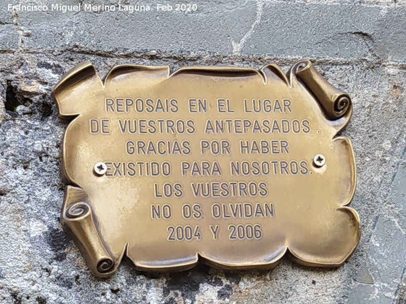 Puente de los Rasos - Puente de los Rasos. Placa a un difunto
