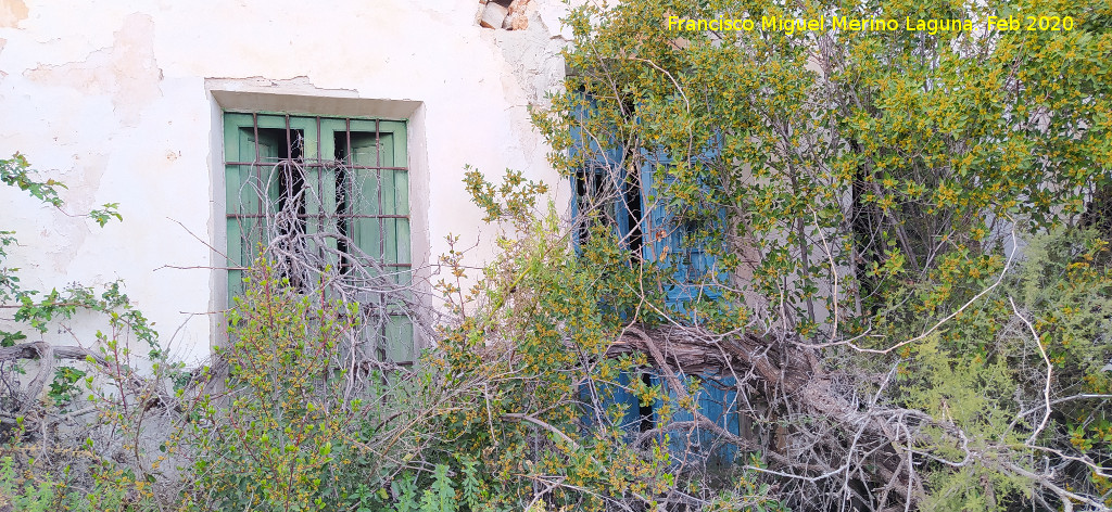 Cortijo del Camino de Capellan�as - Cortijo del Camino de Capellan�as. Vanos de colores