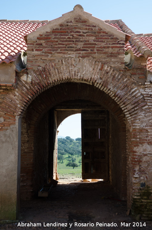 Monasterio Casera de Don Bernardo - Monasterio Casera de Don Bernardo. Puerta de acceso