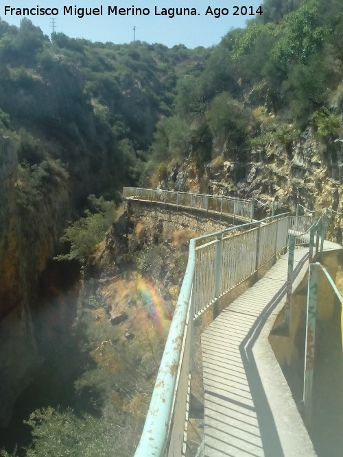 Piscifactora de los Caones - Piscifactora de los Caones. 