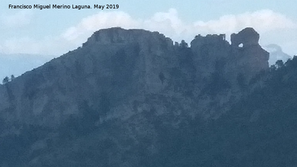 Piedra del Agujero - Piedra del Agujero. Desde el Cerro de la Laguna