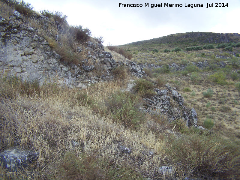 Castillo del Tejar de los Moros - Castillo del Tejar de los Moros. Murallas y torren