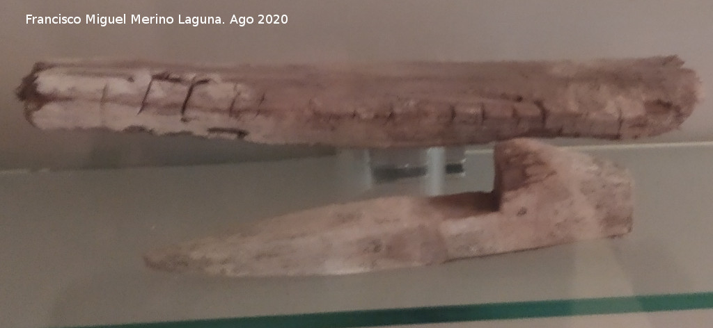 Historia de Carmona - Historia de Carmona. Madera. Museo del Alc�zar de la Puerta de Sevilla