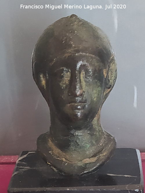 Historia de Olvera - Historia de Olvera. Busto de bronce de �poca romana. Reproducci�n. Museo La frontera y los castillos
