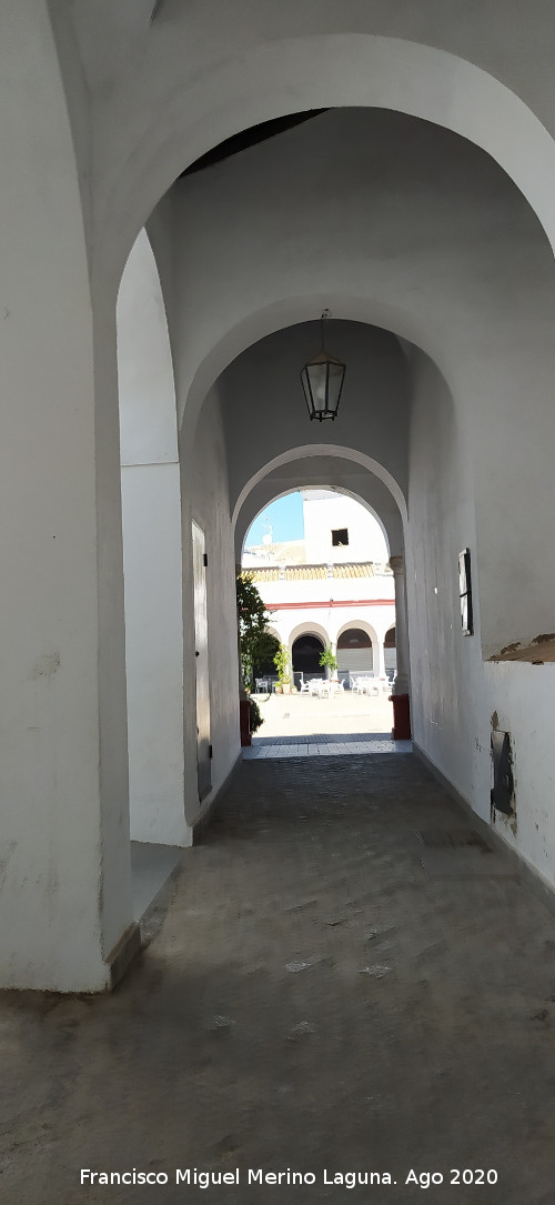 Plaza de Abastos - Plaza de Abastos. Entrada desde la Calle Costanilla Guerra