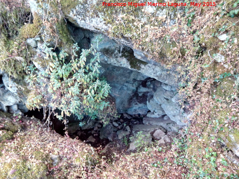 La Camua - La Camua. Abrigo cercano a la Cueva del Plato