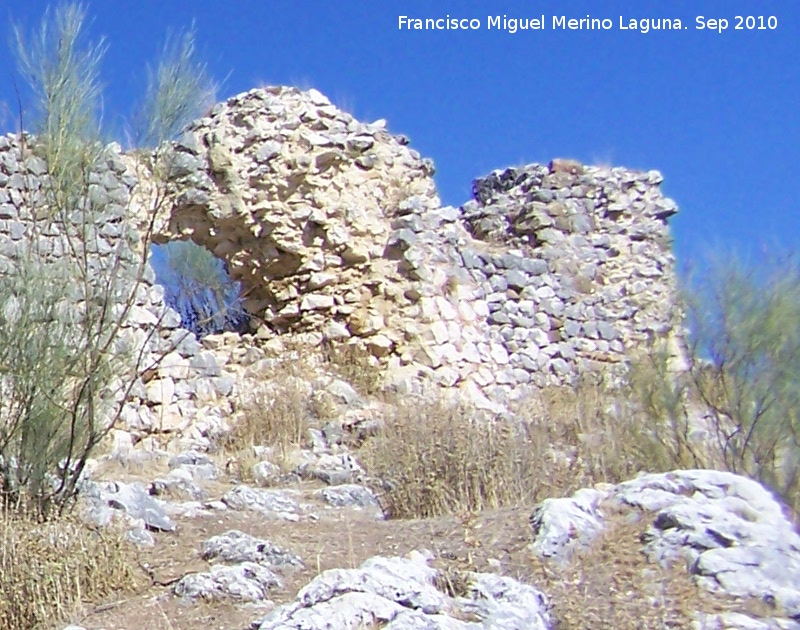 Castillo de la Pea. Torre-Puerta - Castillo de la Pea. Torre-Puerta. Extramuros