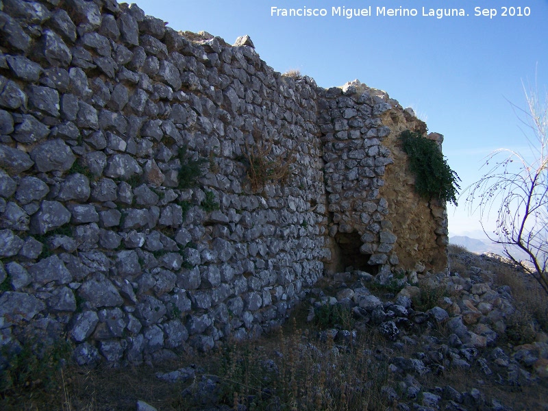 Castillo de la Pea. Muralla Oeste - Castillo de la Pea. Muralla Oeste. Donde termina el primer lienzo