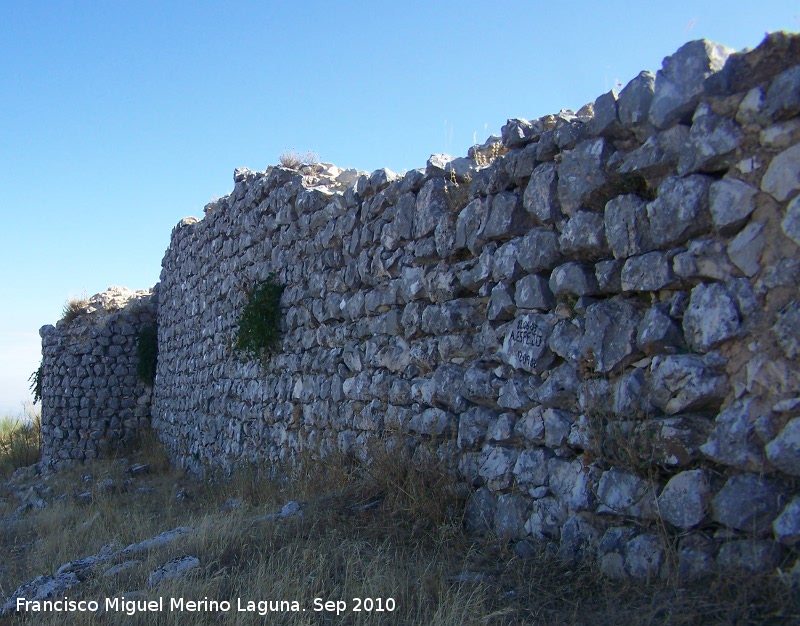 Castillo de la Pea. Muralla Oeste - Castillo de la Pea. Muralla Oeste. Segundo lienzo