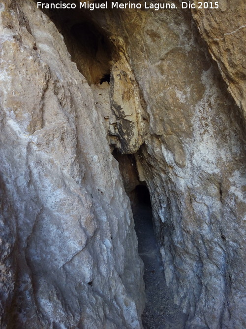 Castillo del Caballo - Castillo del Caballo. Cueva del castillo