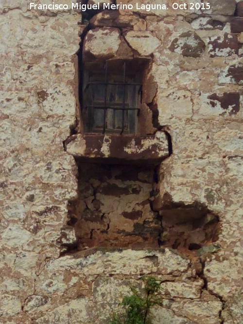 Ermita de San Ildefonso - Ermita de San Ildefonso. Hueco del escudo robado