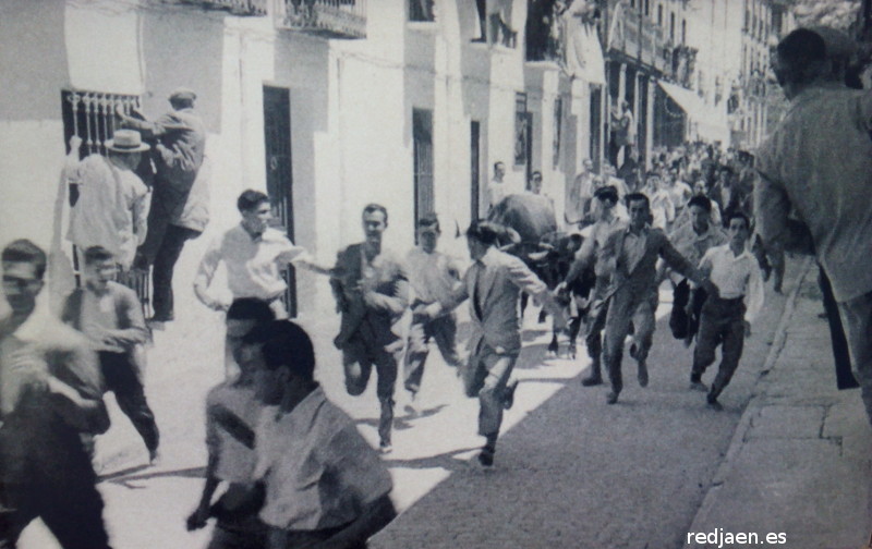 Encierros - Encierros. Aos 50. Foto de Ana Gonzlez Mercado