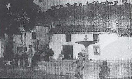 Fuente de la Plaza de la Iglesia - Fuente de la Plaza de la Iglesia. Foto antigua