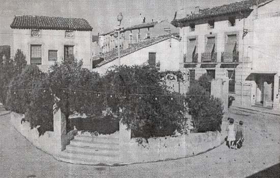 Plaza de la Iglesia - Plaza de la Iglesia. Foto antigua
