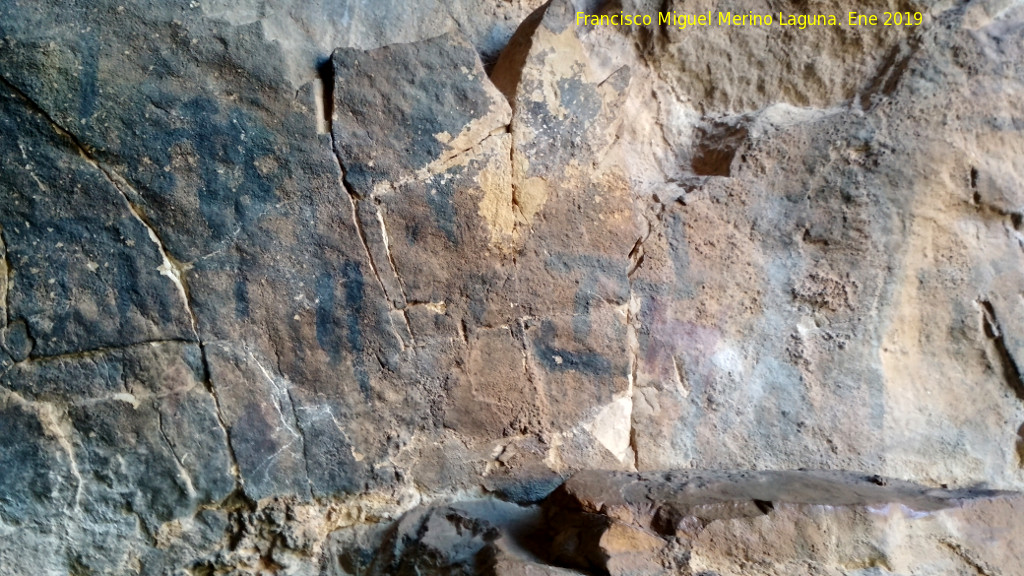Pinturas rupestres de la Cueva del Plato grupo IV - Pinturas rupestres de la Cueva del Plato grupo IV. Parte de la zona baja