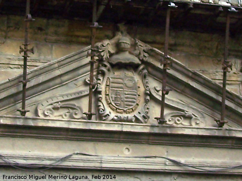 Palacio del Marqus de Bussianos - Palacio del Marqus de Bussianos. Escudo