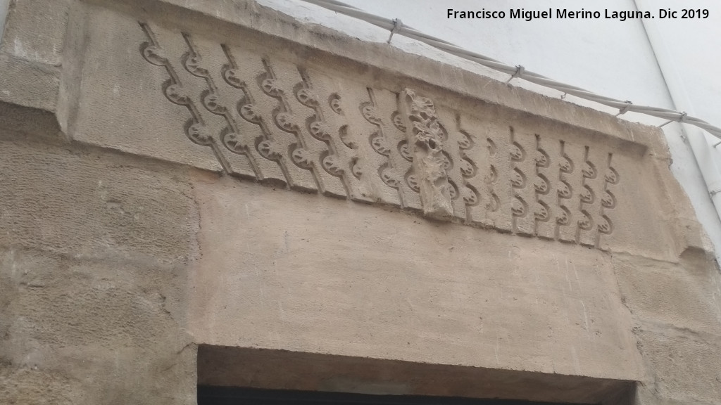 Dintel - Dintel. Calle Alcal - Baeza