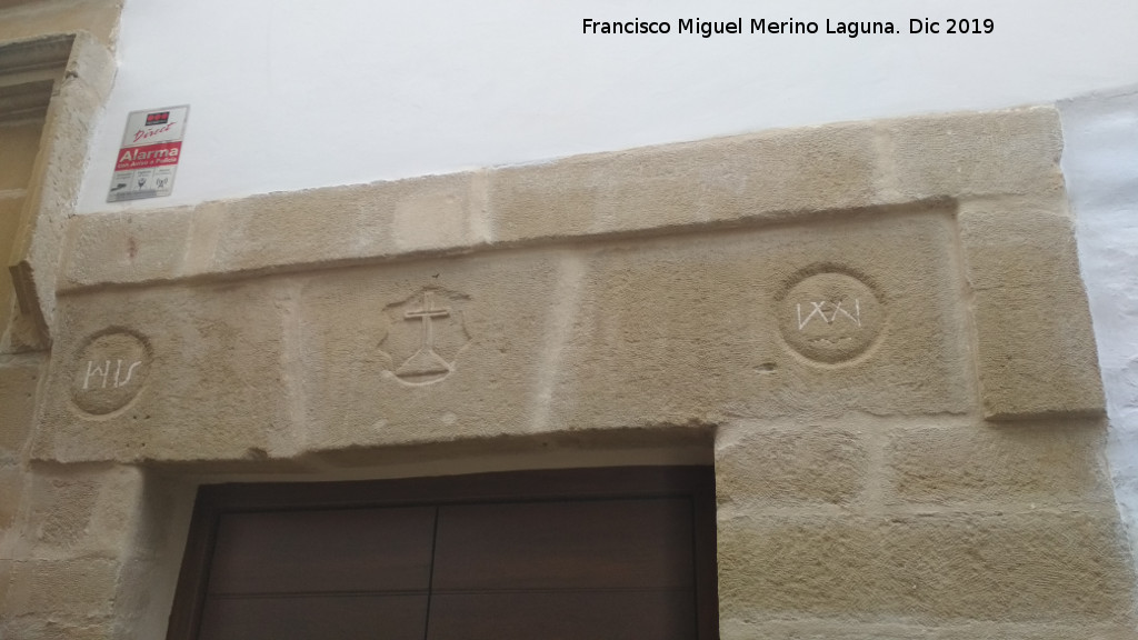 Dintel - Dintel. Calle La Cruz - Baeza