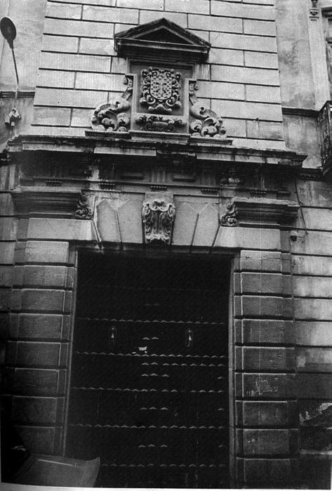 Palacio del Vizconde de Los Villares - Palacio del Vizconde de Los Villares. Foto antigua. Antes de que desapareciera el escudo.