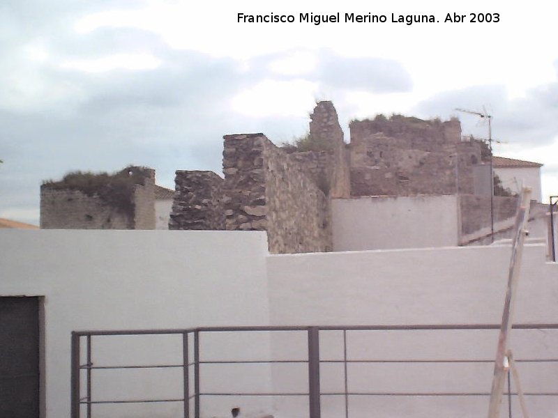 Castillo de Baena - Castillo de Baena. Restos entre las casas