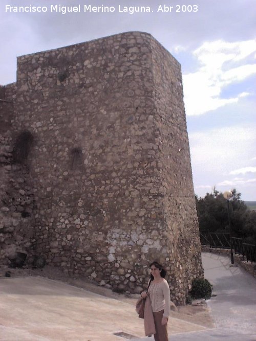 Muralla de Baena. Puerta de la Consolacin - Muralla de Baena. Puerta de la Consolacin. Torren de la Puerta de la Consolacin desde extramuros