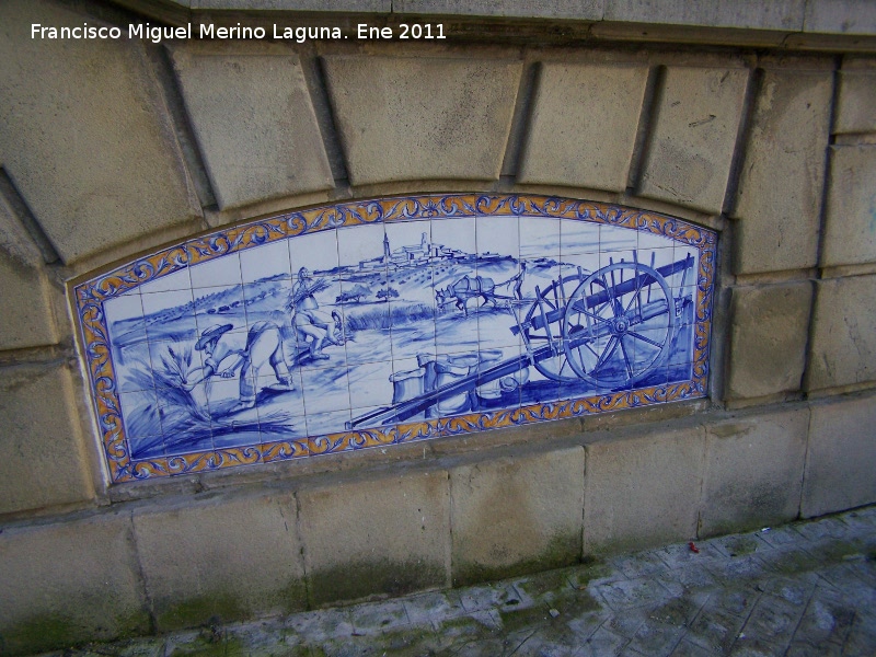 Plaza de la Constitucin - Plaza de la Constitucin. Azulejos de la siega del trigo