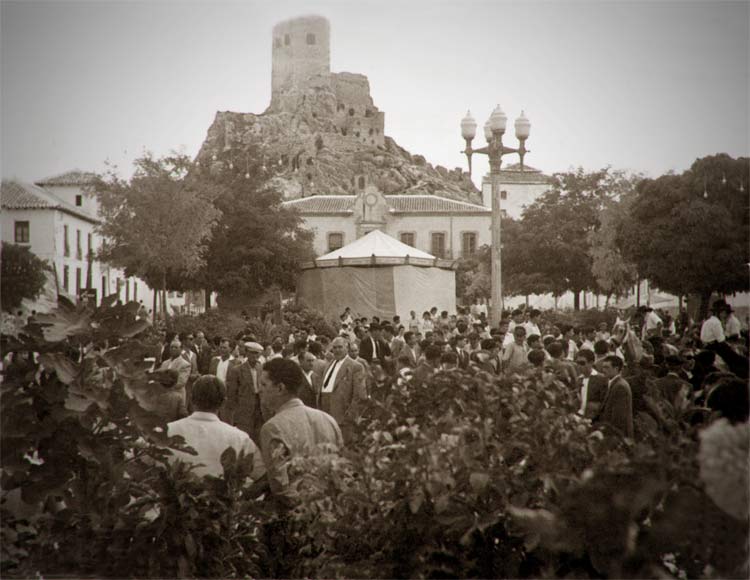 Plaza de Espaa - Plaza de Espaa. Feria 1959