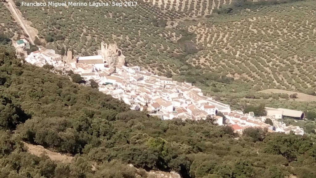 Zuheros - Zuheros. Desde el Mirador del Cerro de los Murcilagos