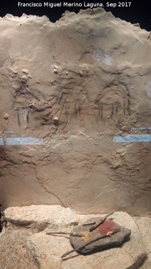 Pinturas rupestres de la Cueva de los Murcilagos - Pinturas rupestres de la Cueva de los Murcilagos. Reproduccin de las pinturas rupestres en el Ecomuseo