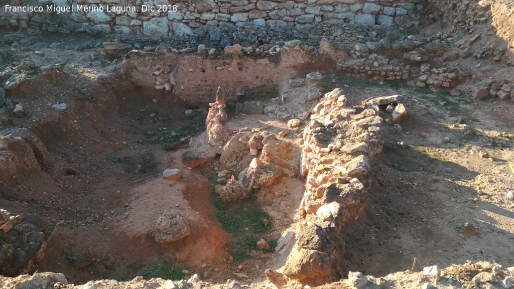 Motilla del Azuer - Motilla del Azuer. Excavaciones extramuros