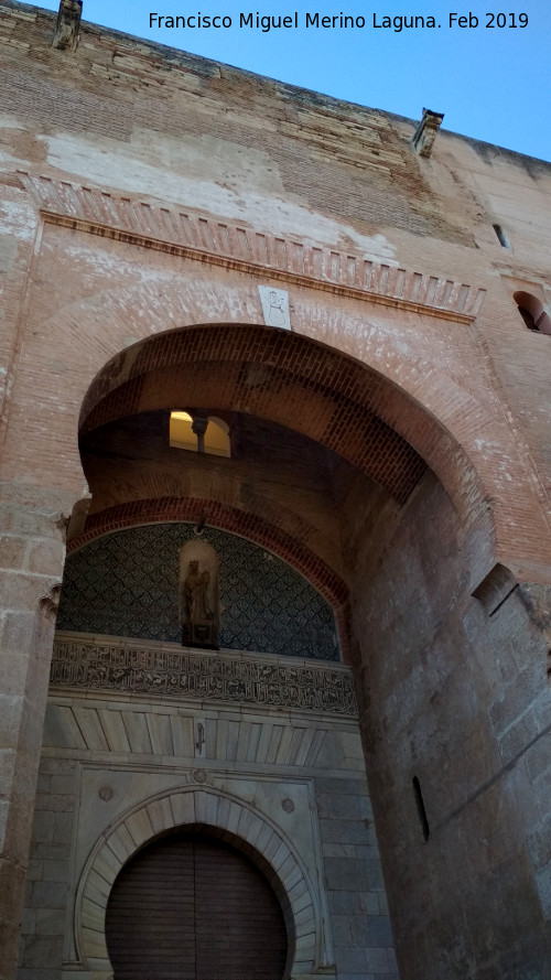 Alhambra. Puerta de la Justicia - Alhambra. Puerta de la Justicia. Extramuros