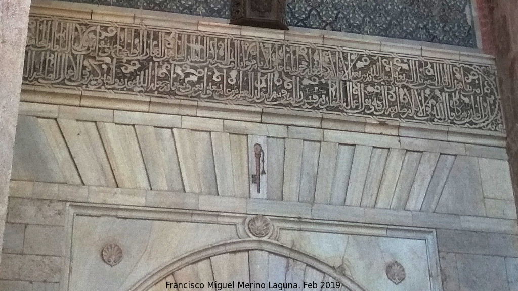 Alhambra. Puerta de la Justicia - Alhambra. Puerta de la Justicia. Inscripcin y llave