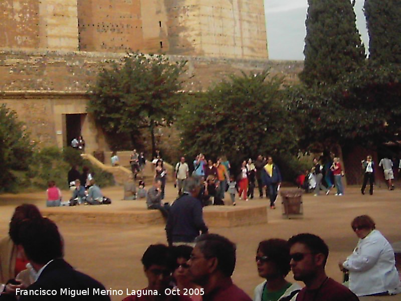 Alhambra. Plaza de los Aljibes - Alhambra. Plaza de los Aljibes. 