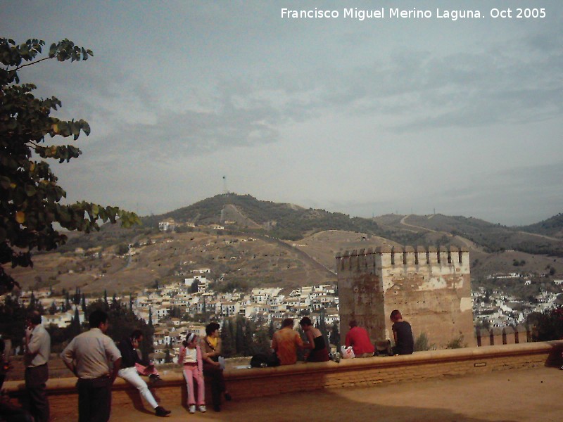 Alhambra. Plaza de los Aljibes - Alhambra. Plaza de los Aljibes. 