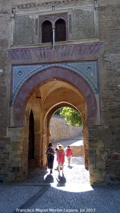 Alhambra. Puerta del Vino - Alhambra. Puerta del Vino. 