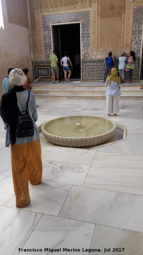 Alhambra. Patio del Mexuar - Alhambra. Patio del Mexuar. Fuente