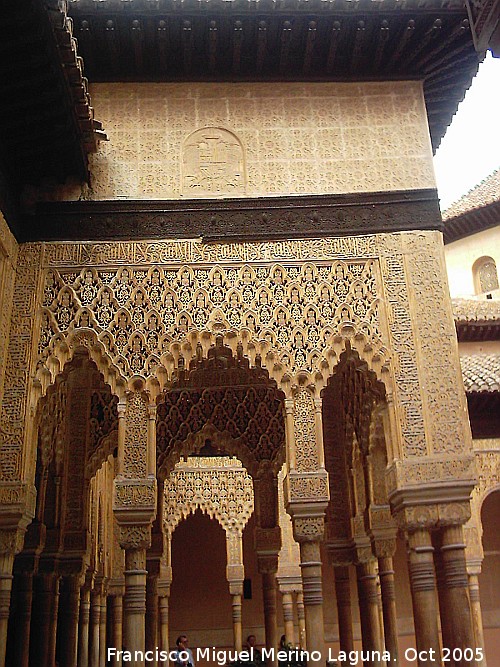 Alhambra. Patio de los Leones - Alhambra. Patio de los Leones. 