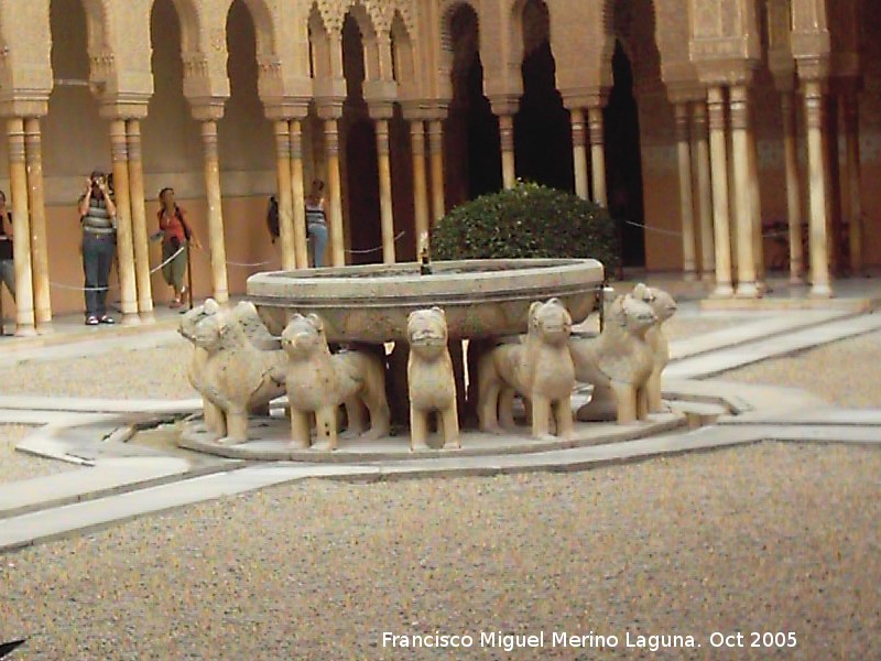 Alhambra. Fuente de los Leones - Alhambra. Fuente de los Leones. 