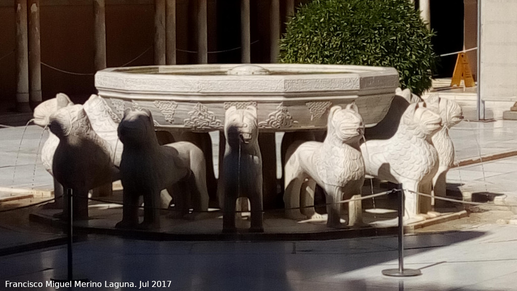 Alhambra. Fuente de los Leones - Alhambra. Fuente de los Leones. 