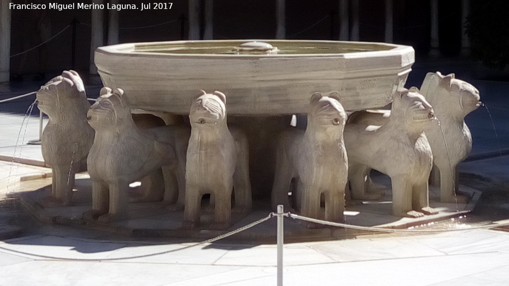 Alhambra. Fuente de los Leones - Alhambra. Fuente de los Leones. 