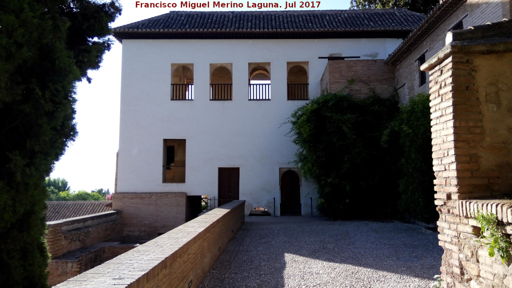 Generalife - Generalife. Fachada sur