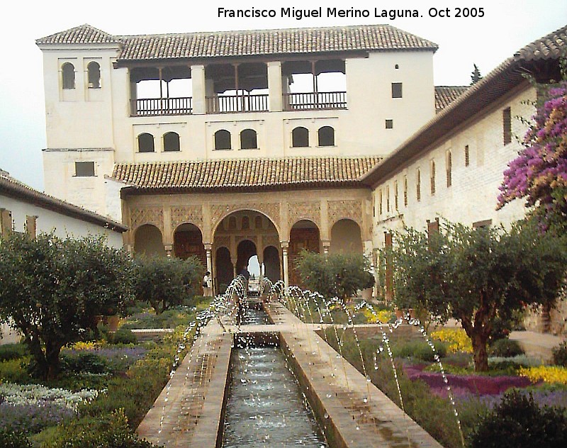 Generalife. Patio de la Acequia - Generalife. Patio de la Acequia. 