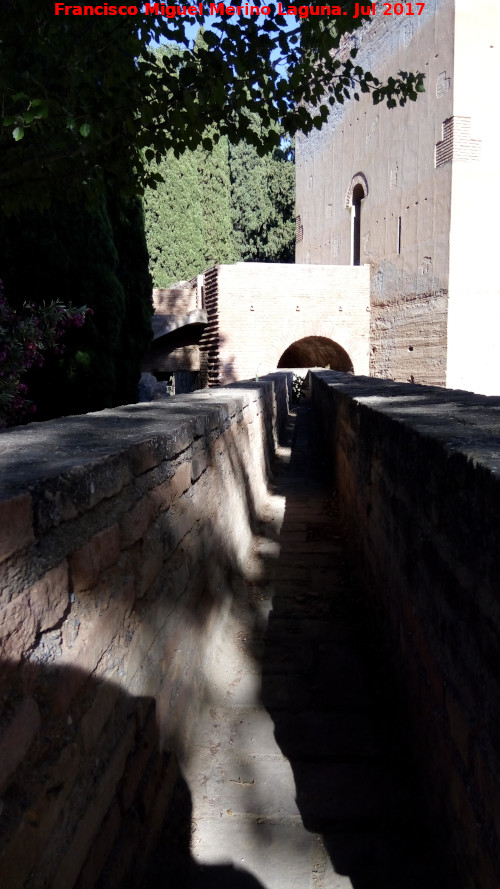 Alhambra. Acequia del Sultn - Alhambra. Acequia del Sultn. 