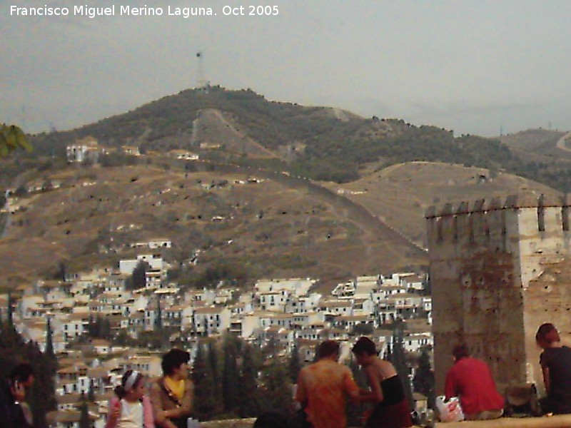 Muralla de Granada - Muralla de Granada. Desde la Alhambra