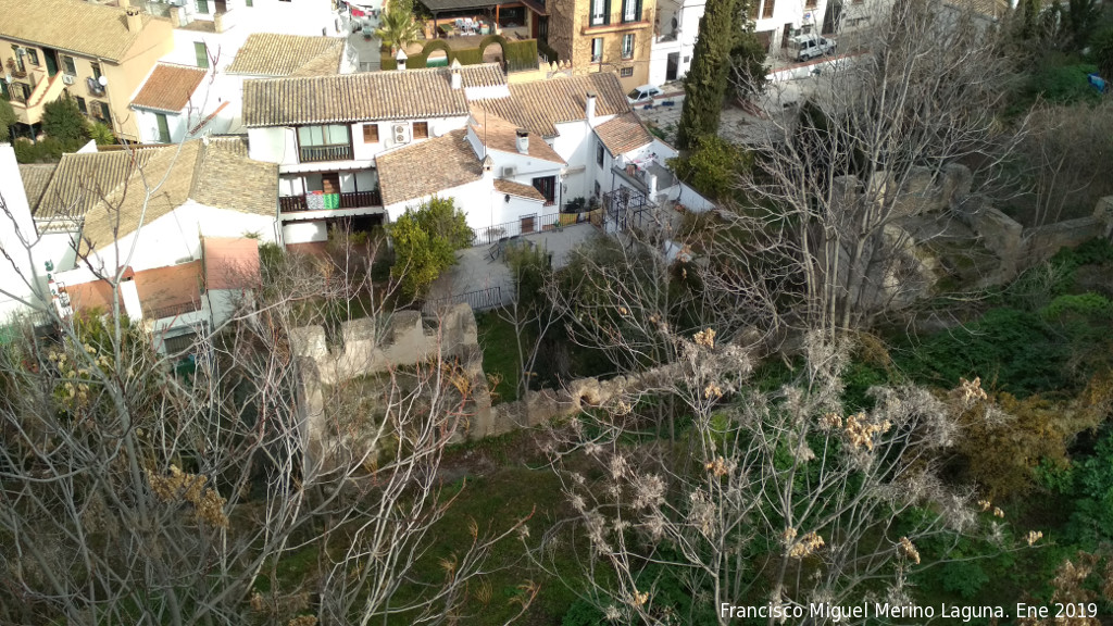 Murallas de Granada - Murallas de Granada. Desde el Palacio Dar Al-Horra