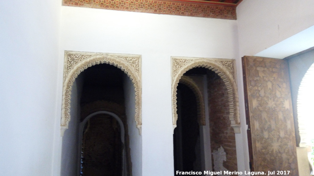 Alhambra. Viviendas de las Esposas del Sultn - Alhambra. Viviendas de las Esposas del Sultn. Habitculos junto al Patio de los Leones