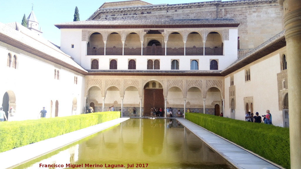 Alhambra. Patio de los Arrayanes - Alhambra. Patio de los Arrayanes. 