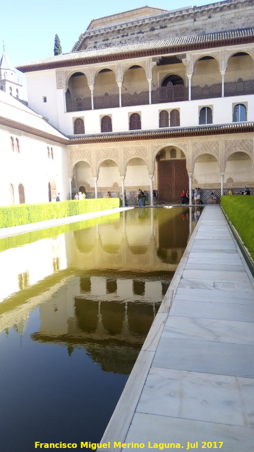 Alhambra. Patio de los Arrayanes - Alhambra. Patio de los Arrayanes. 